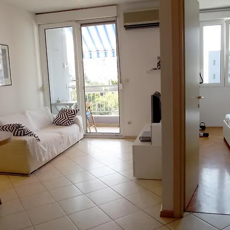 Apartment Viola